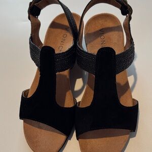 Vionic Black T-Strap Suede Sandals with Brown Footbed